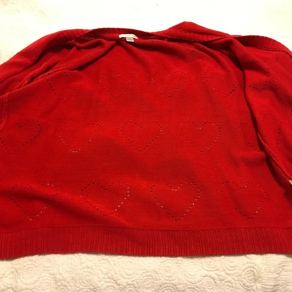❤C&B long sleeve v-neck buttonup red cardigan with perforated heart pattern (2X) - Picture 9 of 16